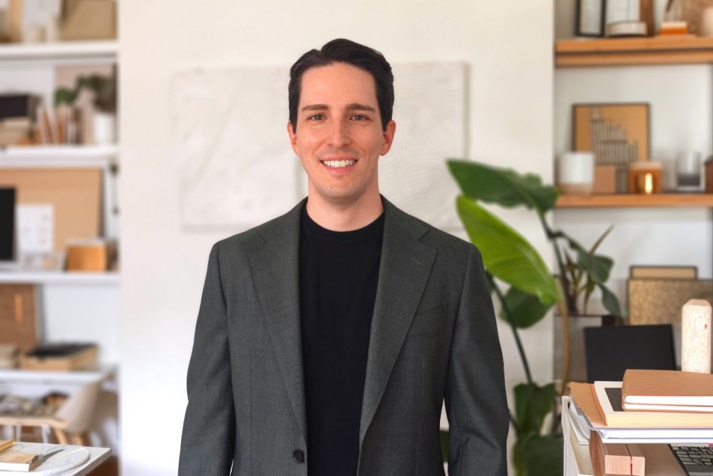 DOMBLICK PR News - Simon Käslin gründet neu raumwert plus 21082025